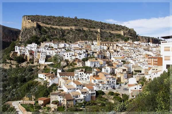 Hostal El Pozo Chulilla Eksteriør bilde